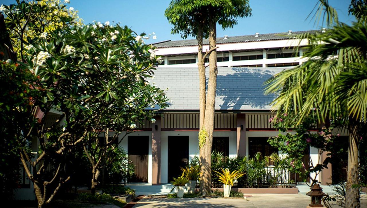 The Hermitage Pattaya Exterior photo