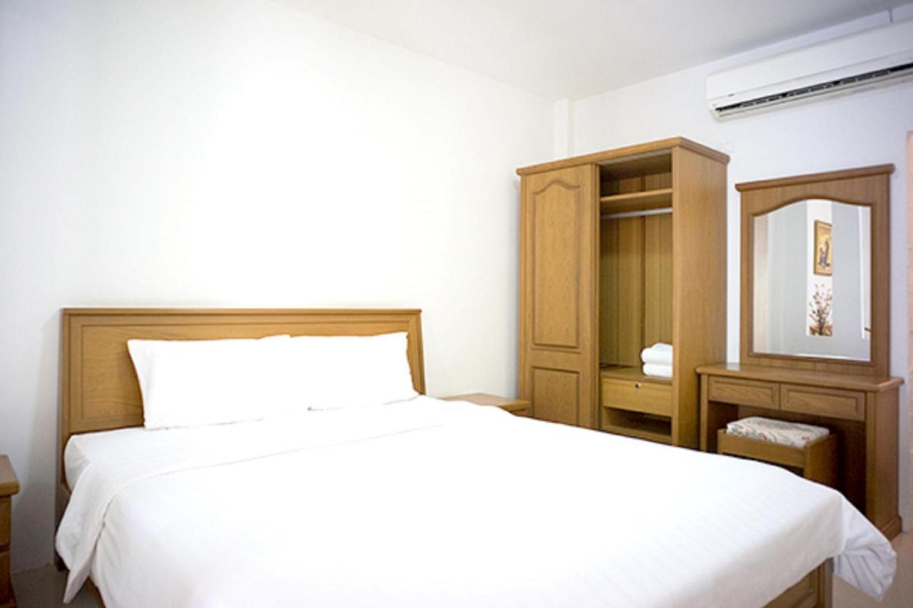 The Hermitage Pattaya Exterior photo